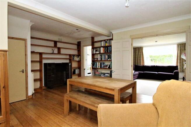 Lounge/Dining Room