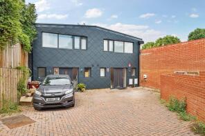 7, Highgrove Mews, Reading RG1 5BP