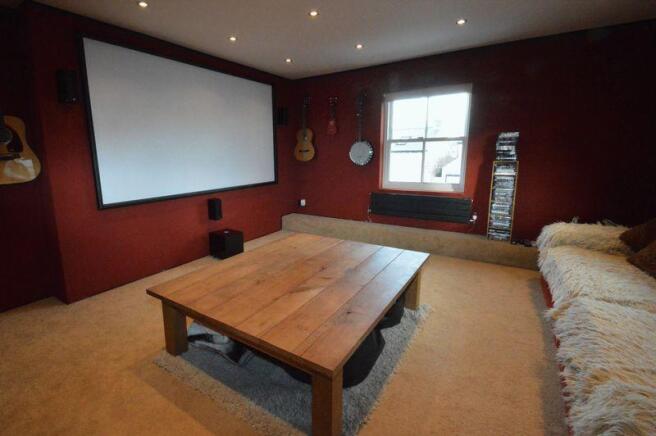 CINEMA ROOM