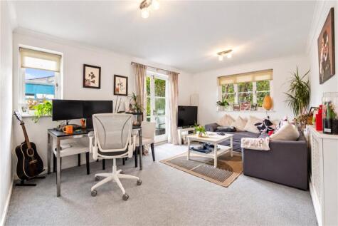 Brompton Park Crescent, London, SW6
