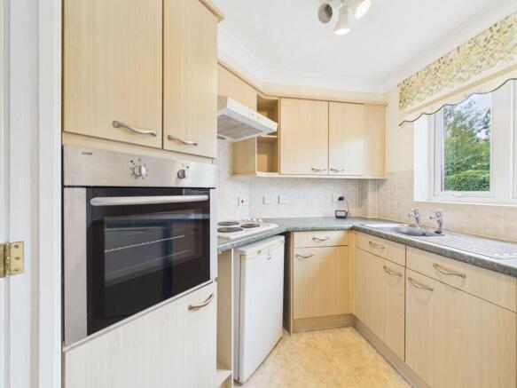 1 bed Flat for sale Image 6
