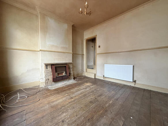 2 bed Terraced for sale Image 5