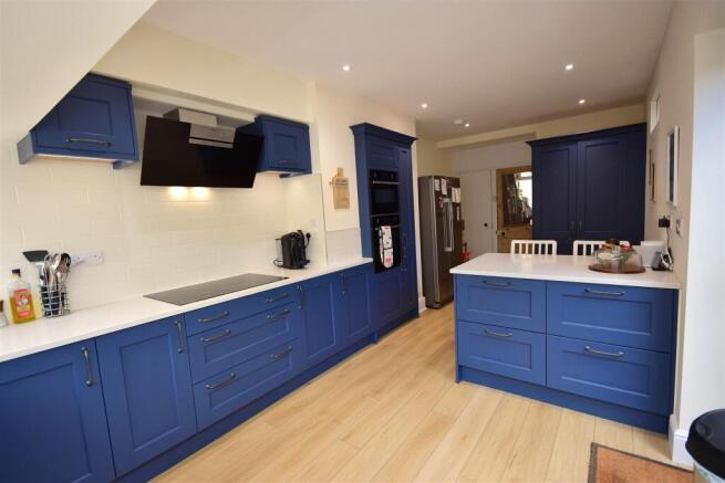 Kitchen/Breakfast Room