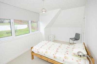 BALGOWNIECRES52A