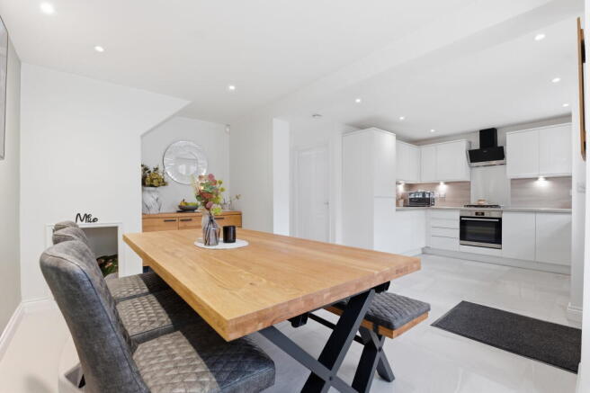 3 bed Detached for sale Image 4