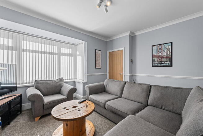3 bed Semi-Detached for sale Image 12