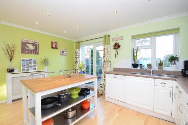 62 Shaw Drive kitchen 2.jpg