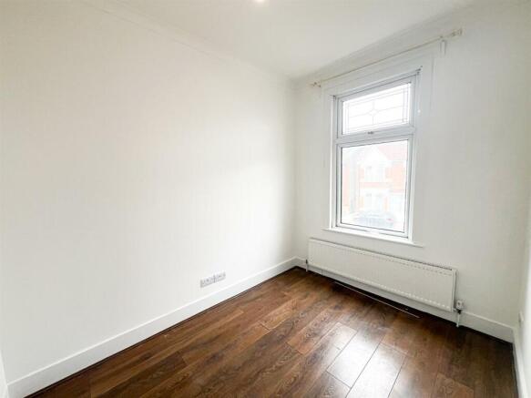 Haslemere Road IG3