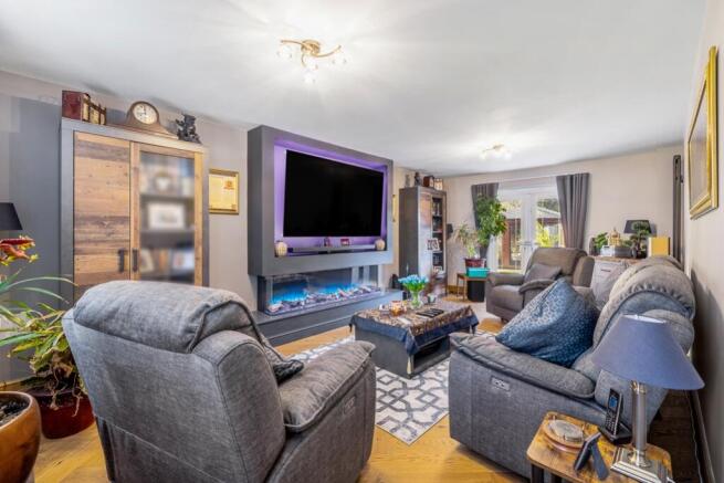 1 Blue Cedar Drive (Fishtoft)-13