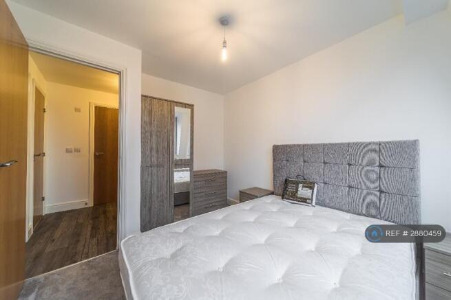 2 bed Flat to rent Image 5