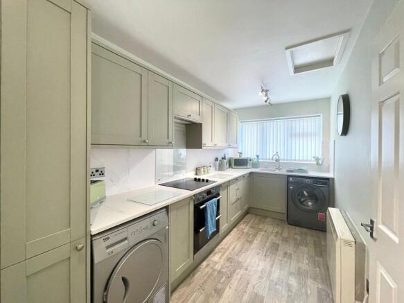 2 bed Terraced Bungalow for sale Image 4