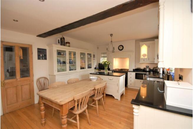 Kitchen/Breakfast