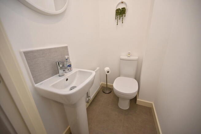 3 bed Town House for sale Image 6