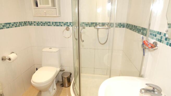 5 bed Terraced for sale Image 6