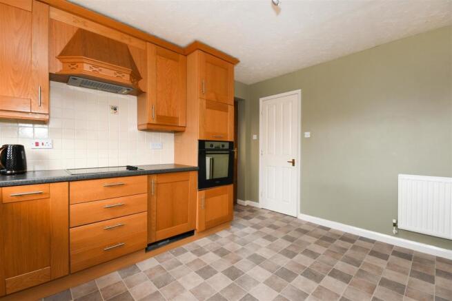 Kitchen 4.jpg