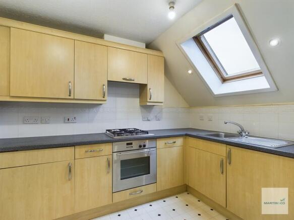 CAM03394G0-PR0189...