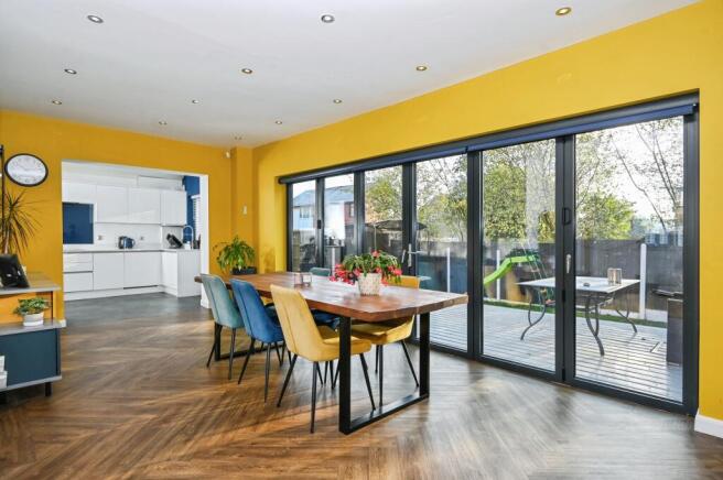 4 bed Detached for sale Image 5