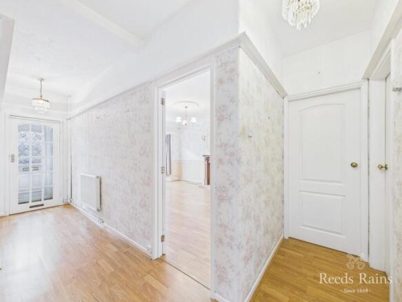 3 bed Bungalow for sale Image 5