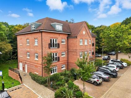 Kestrel Close, Shenfield