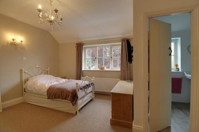Bedroom 2 (Double with Ensuite)