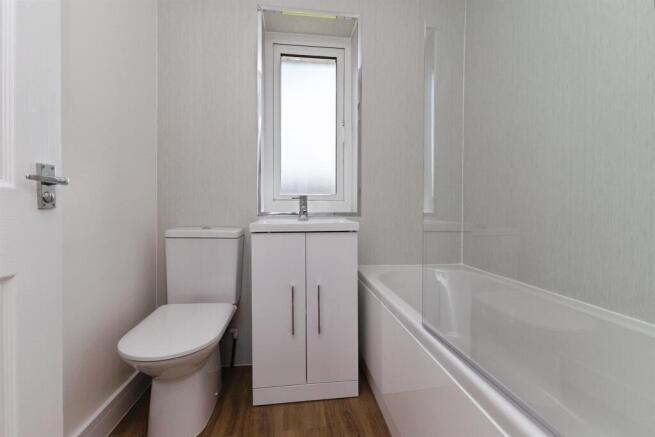 3 bed Semi-Detached for sale Image 10