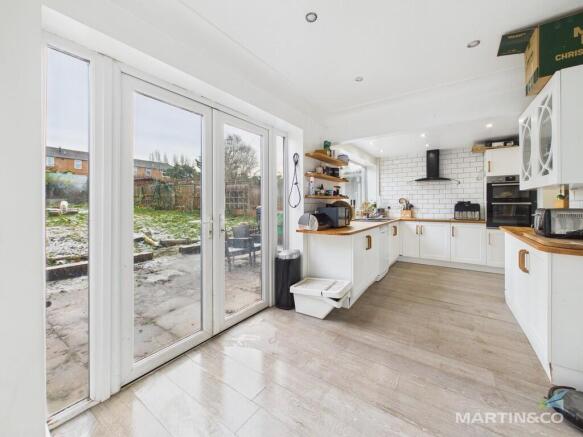 CAM03111G0-PR0425...