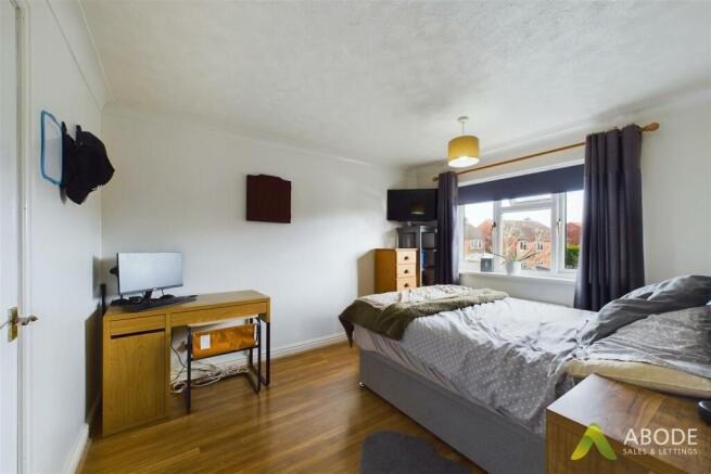 CAM02696G0-PR0199-STILL025.jpg