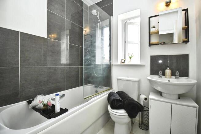 2 bed Terraced for sale Image 12