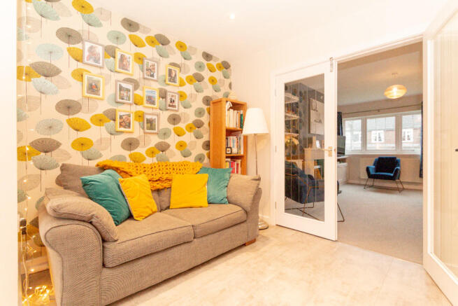 Kitchen seating area