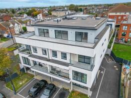 Flat 11, Cherry View, Beech Road, Hadleigh, Benfleet SS7 2FW