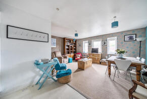 45, Queripel Close, Tunbridge Wells TN2 3GH