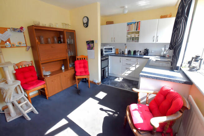 Kitchen 2-1