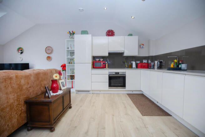 2 bed Apartment for sale Image 7