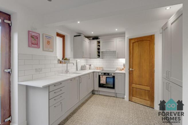 3 bed Semi-Detached for sale Image 5
