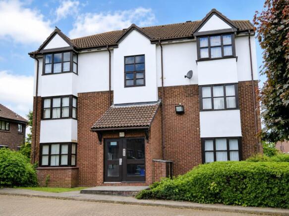 Studio for sale Chalice Way, Greenhithe DA9 9PS