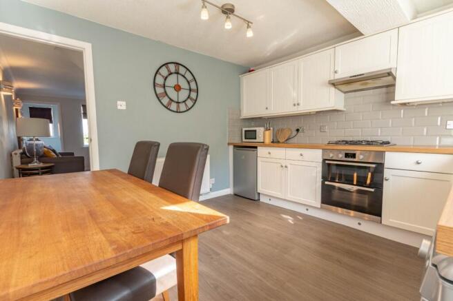 2 bed Semi-Detached for sale Image 7