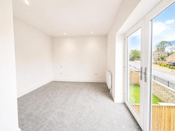 4 bed Semi-Detached to rent Image 12