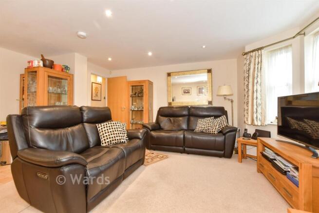 Lounge/Kitchen