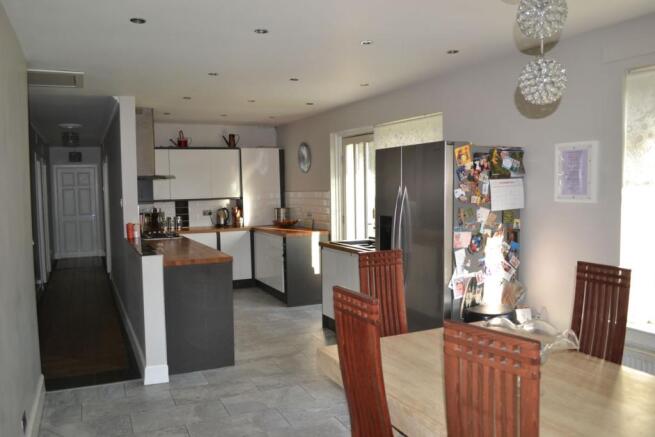 Kitchen/Dining Room