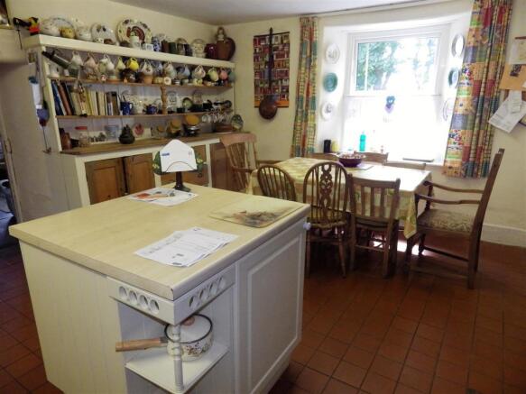 Kitchen/Breakfast Room