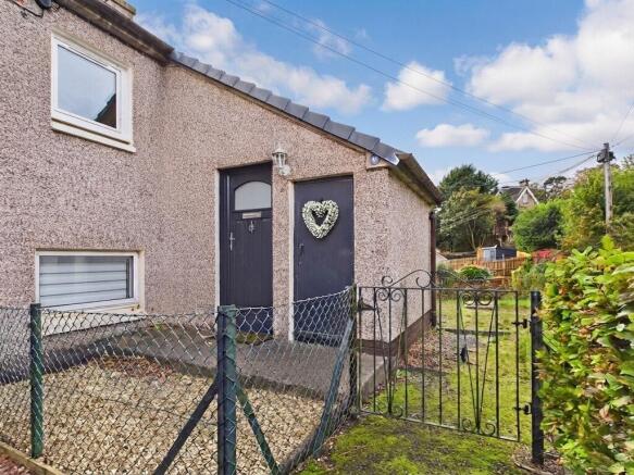 3-bed semi-detached on Sliverbuthall Road, Hawick, TD9, £150,000