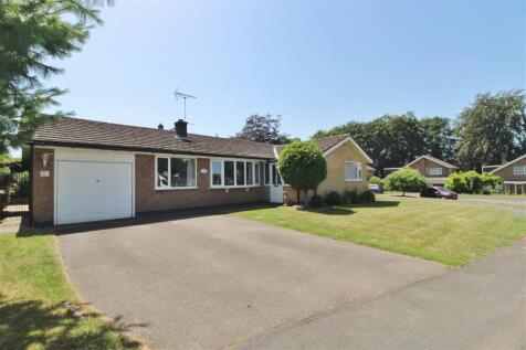 Woodlands Drive, Colsterworth, Grantham