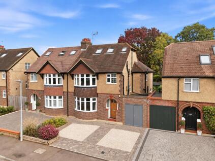 Highfield Avenue, Harpenden, Hertfordshire, AL5