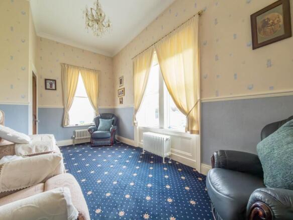 1 bed Detached for sale Image 5