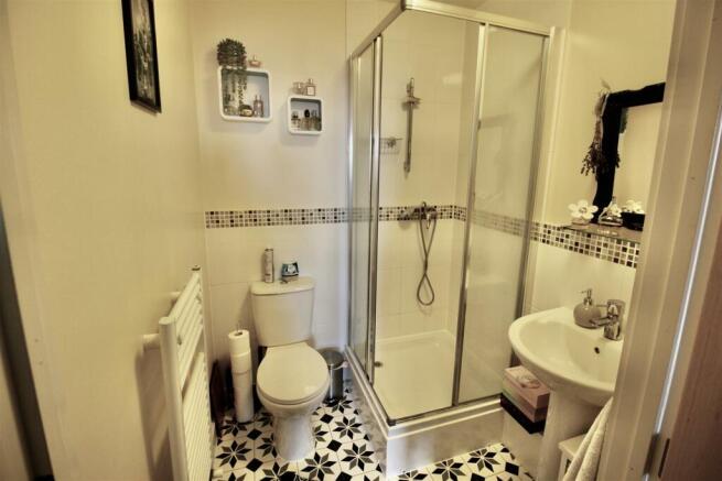 En Suite Shower Room