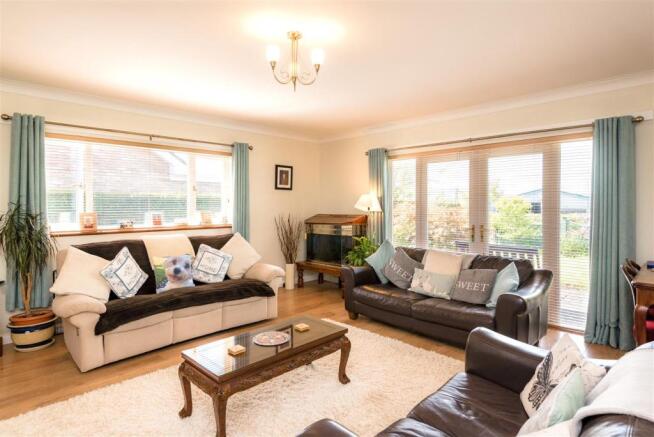 5 Park Avenue, Brecon-22.jpg