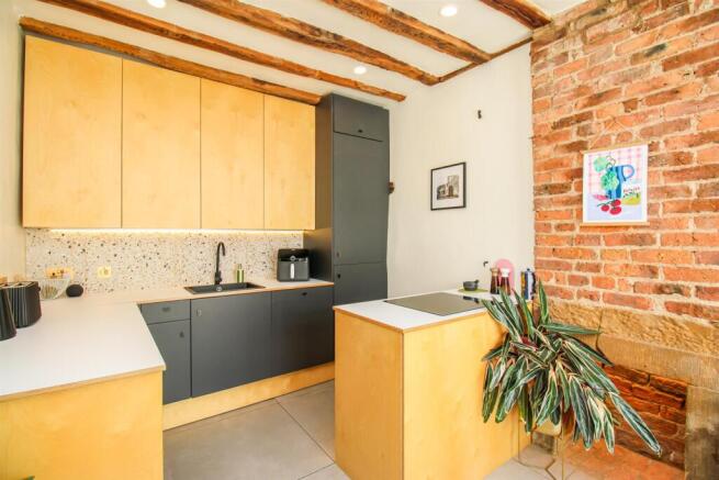 KITCHEN/DINER