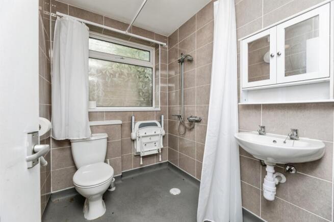 3 bed Terraced for sale Image 10