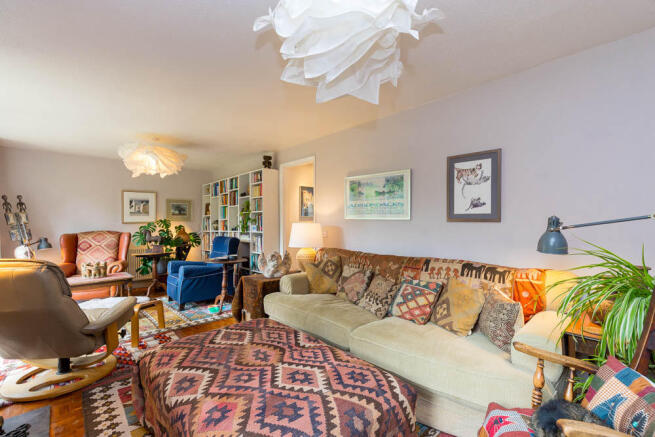 24'9'' Living Room