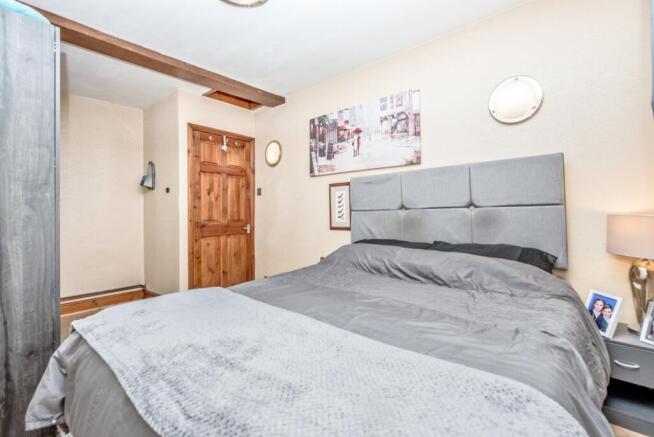 2 bed Bungalow for sale Image 11